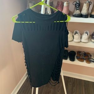 Distressed Black Top from Buckle